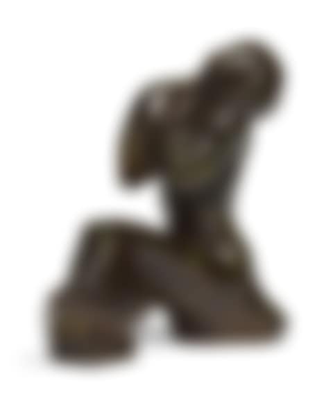 Petite Ombre se coiffant (preview)