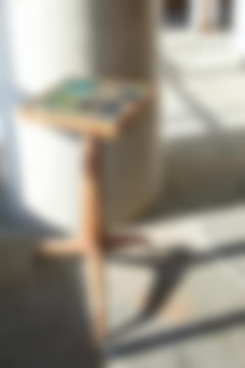 'JANUS' OCCASIONAL TABLE, MODEL NO. 5633 (preview)