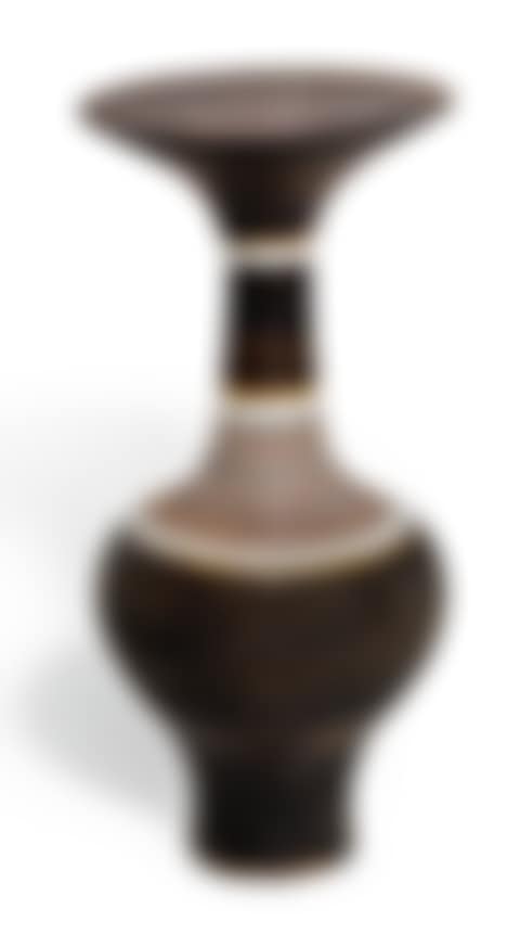 VASE WITH FLARING LIP (preview)
