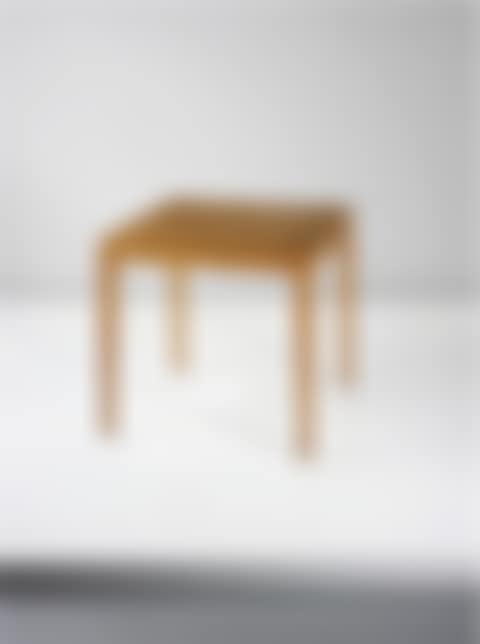 Side table (preview)