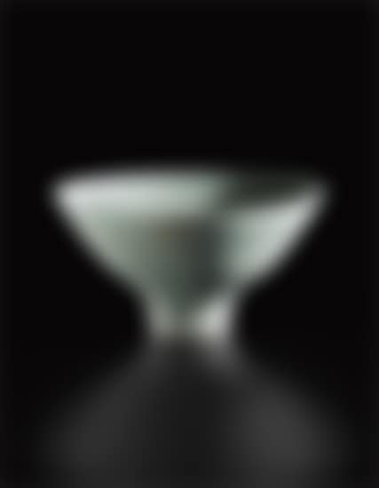 Footed bowl (preview)