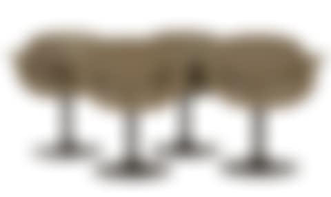 Suite de quatre fauteuils mod. F545 dit "Little tulip" (preview)