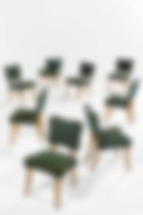 ENSEMBLE DE HUIT CHAISES 'TRÈFLE' (preview)