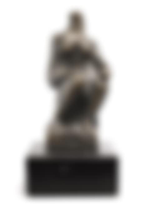 SMALL SEATED FIGURE (preview)
