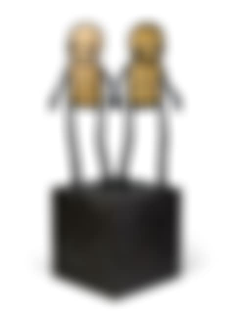 Holding Hands (Maquette) (preview)