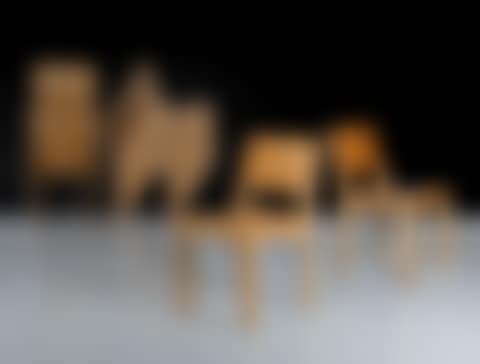 Suite de seize chaises mod. 11/611 dites « Stacking chairs » – Création (preview)