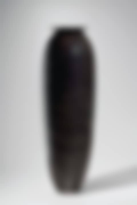 TALL VASE (preview)