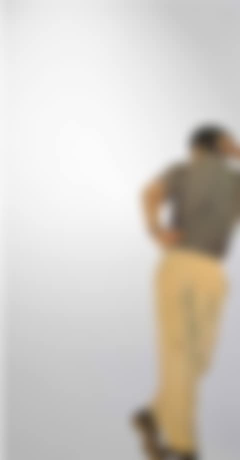 Uomo appoggiato (Leaning Man) (preview)