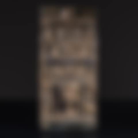 Carved, polychromed and gilded wooden panel
representing the Veil of Saint Veronica
in an entourage of first arabesques
Renaissance with mask, horns
of abundance, cartridge, foliage, cherub's head
and ribbons (preview)