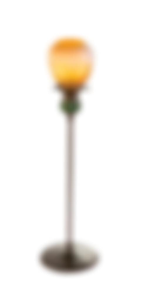 Blown-Out Candlestick with Quilted Shade (preview)