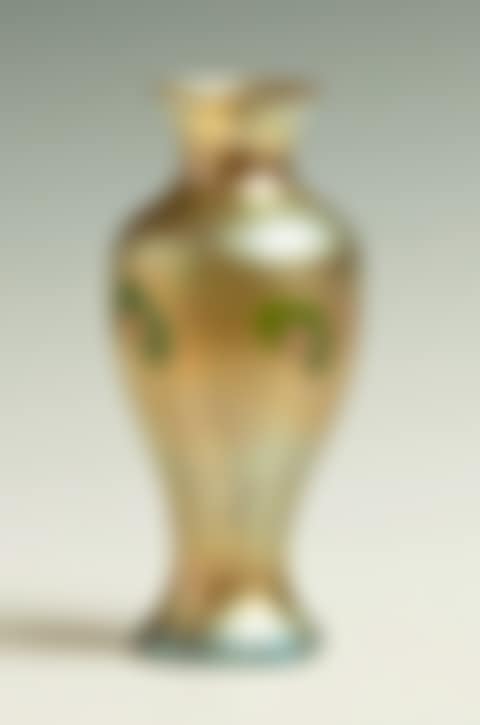 Fine Steuben Aurene Decorated Vase (preview)