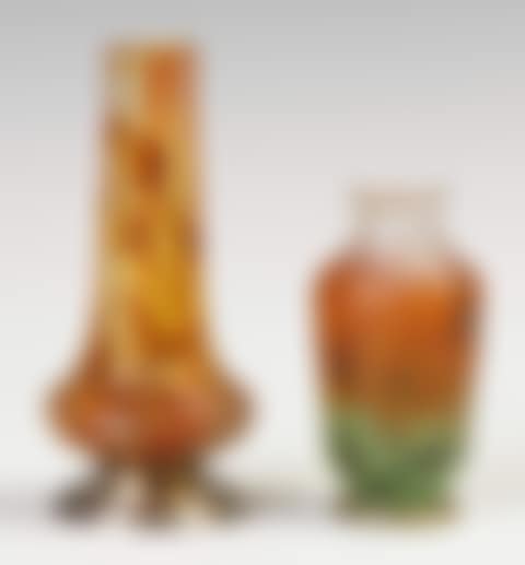 Cabinet Vase with Thistle (preview)