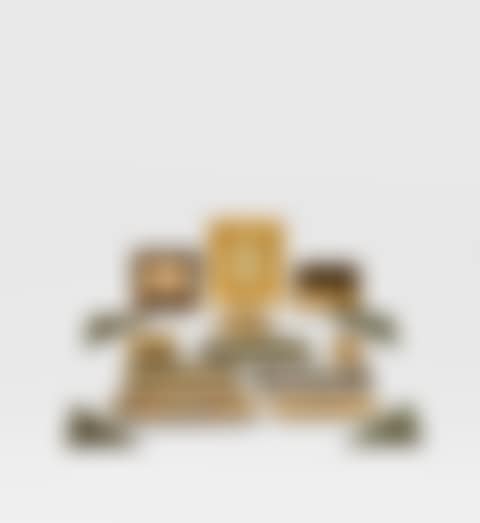 Group of Fifteen Desk Set Items (preview)
