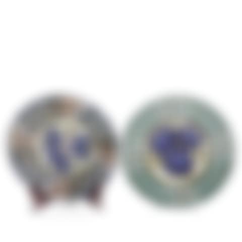Two round faience wall plates (preview)