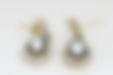 Teardrop earrings (preview)