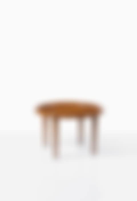 Side table (preview)