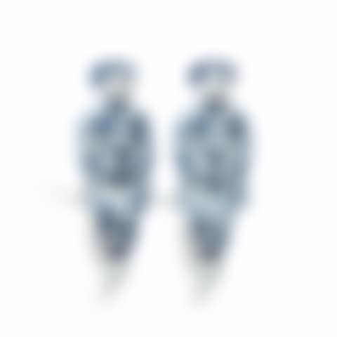 PAIRE DE PERSONNAGES EN PORCELAINE BLEU BLANC (preview)