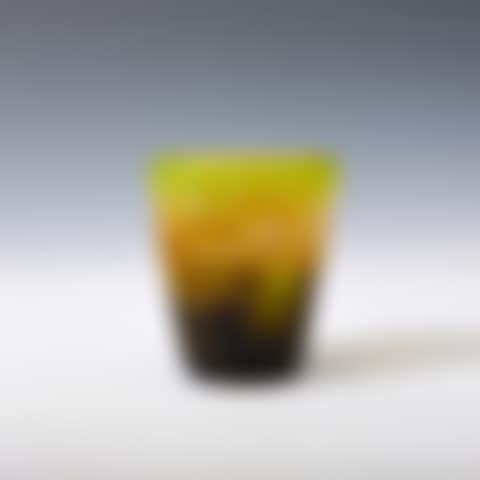 HONEYSUCKLE VASE (preview)