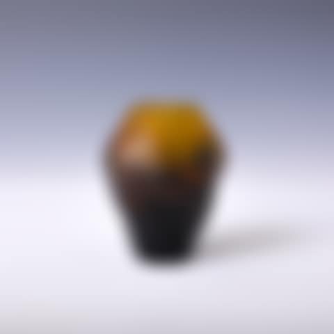 BUTTERFLY VASE (preview)