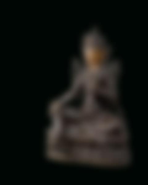 A RARE BRONZE FIGURE OF BODHISATTVA, AVALOKESVARA (preview)