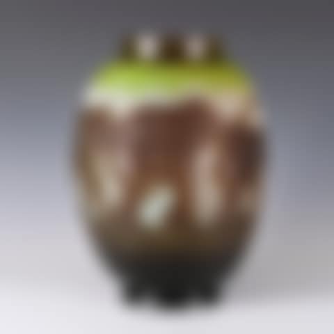 VASE WITH ELEPHANT DECOR (preview)