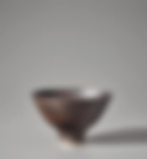 Footed bowl (preview)