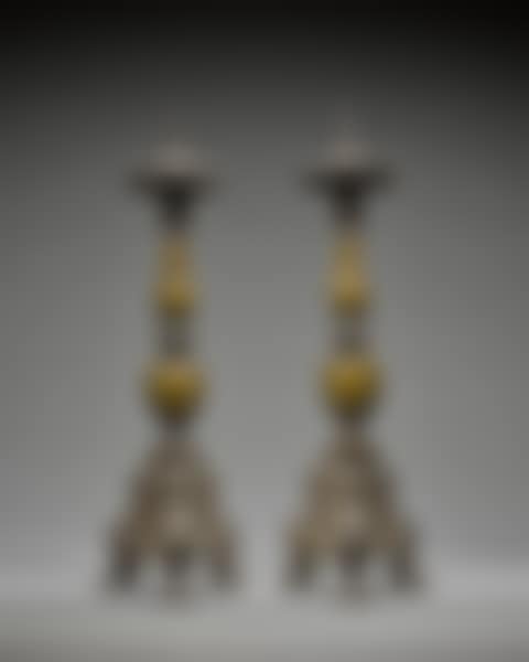 Pair of candlesticks (preview)