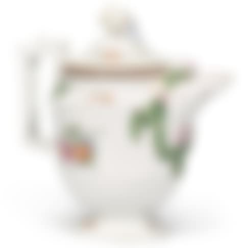 A teapot and cover, Gardner Porcelain Factory, Moscow, circa 1775 (preview)