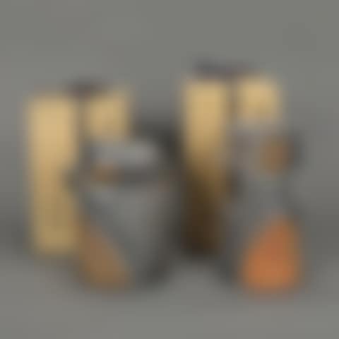 BIZEN FLOWER VASE WITH EARS 2 WORKS (preview)