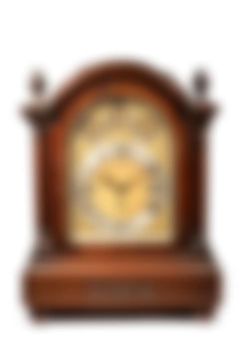 A George III Mahogany Bracket Clock (preview)