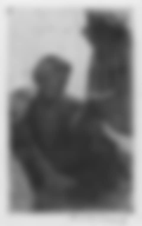 Lydia reading, turned towards right (preview)