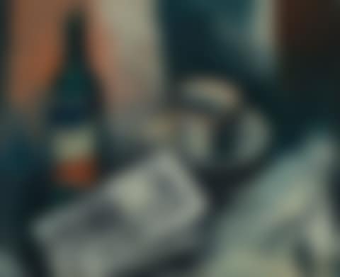 Nature morte au journal et à la bouteille (preview)