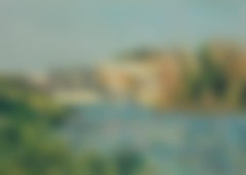 Vue de ville ensoleillée à travers la rivière (L’Oise à Pontoise) (preview)