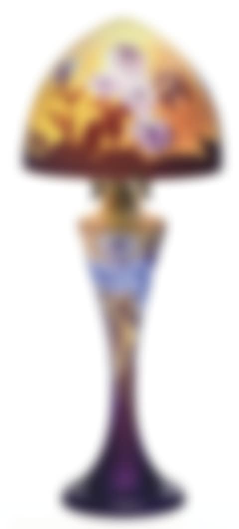 Marguerite Cameo Lamp (preview)