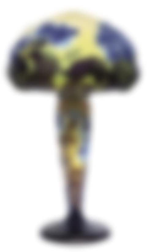 Marguerite Cameo Lamp (preview)