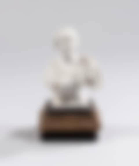 Buste de Louis XV en biscuit de probablement Sèvres, probablement vers 1761-1763 (preview)