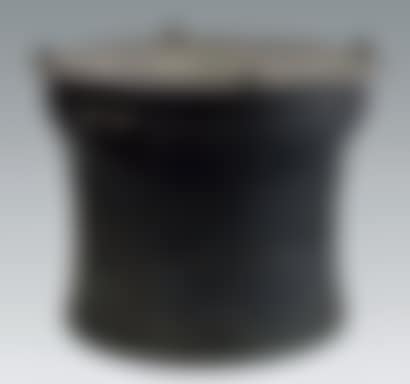 Rain drum in bronze, on the tray traditionally (preview)