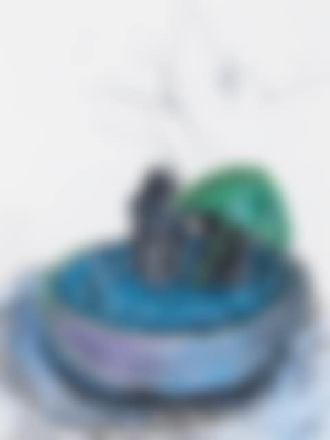 Laying (preview)