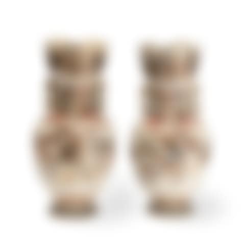 A pair of Satsuma earthenware vases (preview)