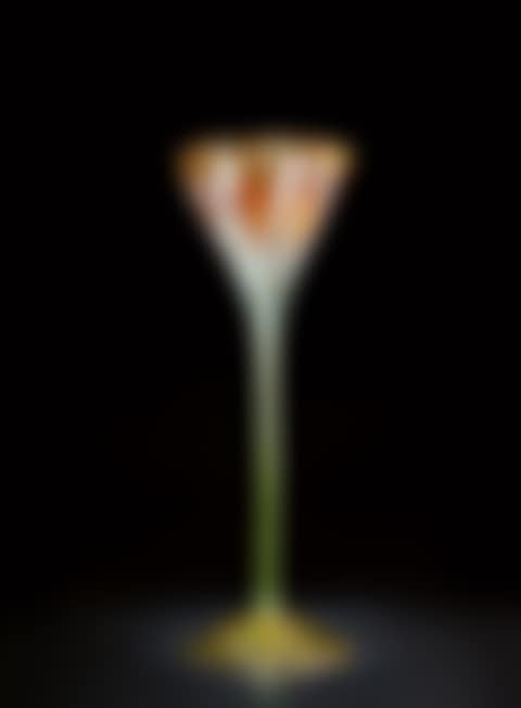 Flower-Form Vase (preview)
