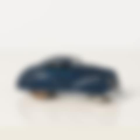 Blue toy car (preview)