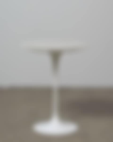 Original Tulip table manufactured under license by Knoll (preview)