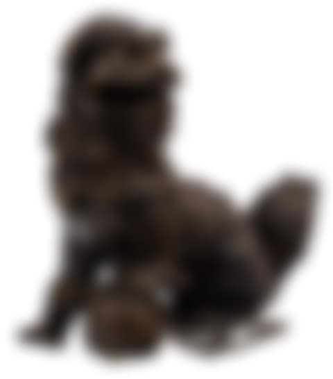 A CHINESE BRONZE STATUE OF A LION WITH A REMOVABLE HEAD (preview)