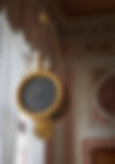 A Restauration ormolu and patinated bronze double-sided wall timepiece (preview)