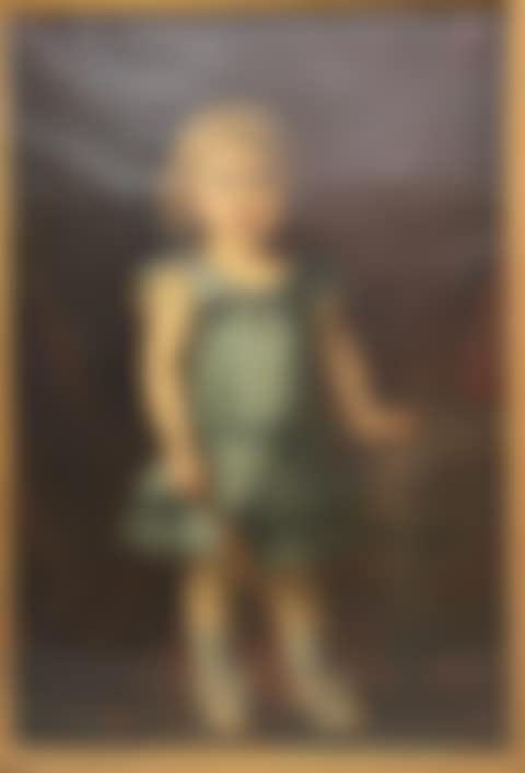 Portrait de petite fille à la robe bleue (preview)