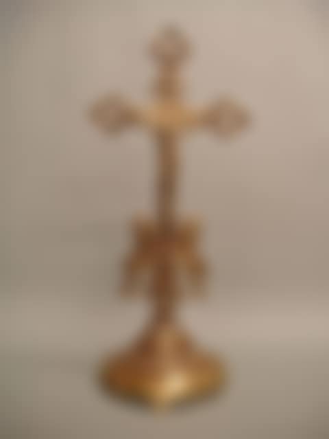 Crucifix en cuivre du XIXe siècle (preview)