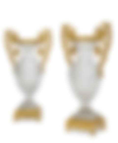 PAIRE DE VASES D"EPOQUE CHARLES X (preview)