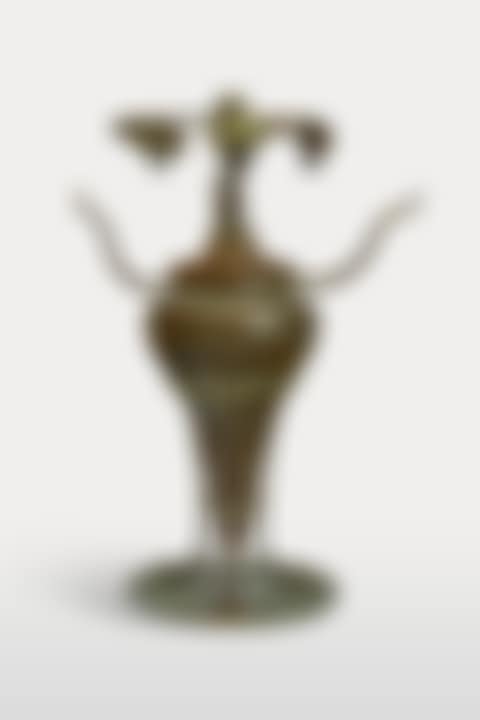 "Three-Legged Claw Foot" Base (preview)