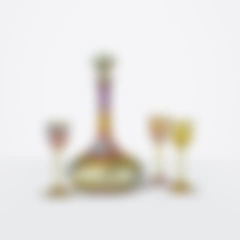 Stoppered Decanter and Three Goblets (preview)