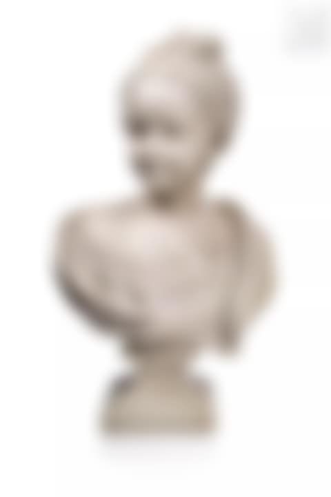 Portrait of young woman (preview)